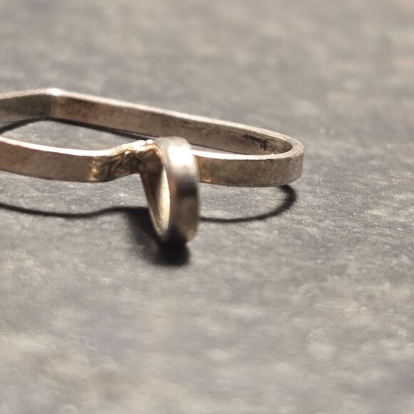 Dainty Wire Heart Sterling Silver Pendant - Picture 3 of 4